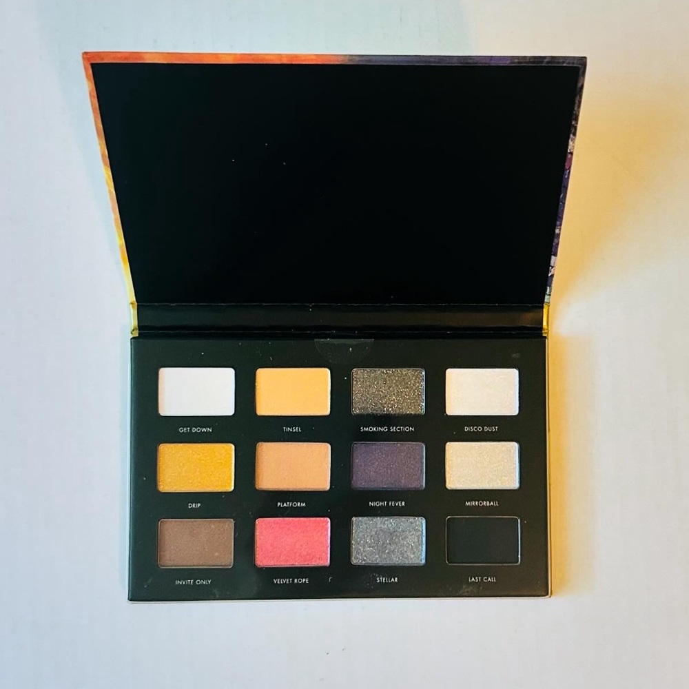 Milani Daze Of Disco Eyeshadow Palette